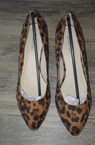 New Leopard Print wedge heels Sz 9
